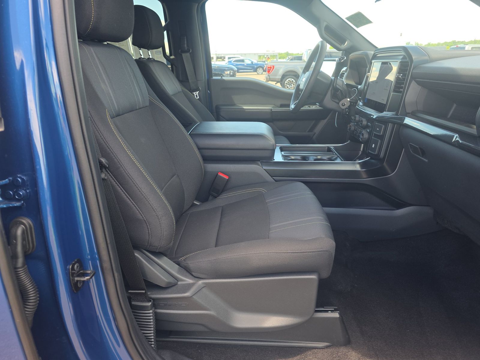 2025 Ford F-150 STX AWD