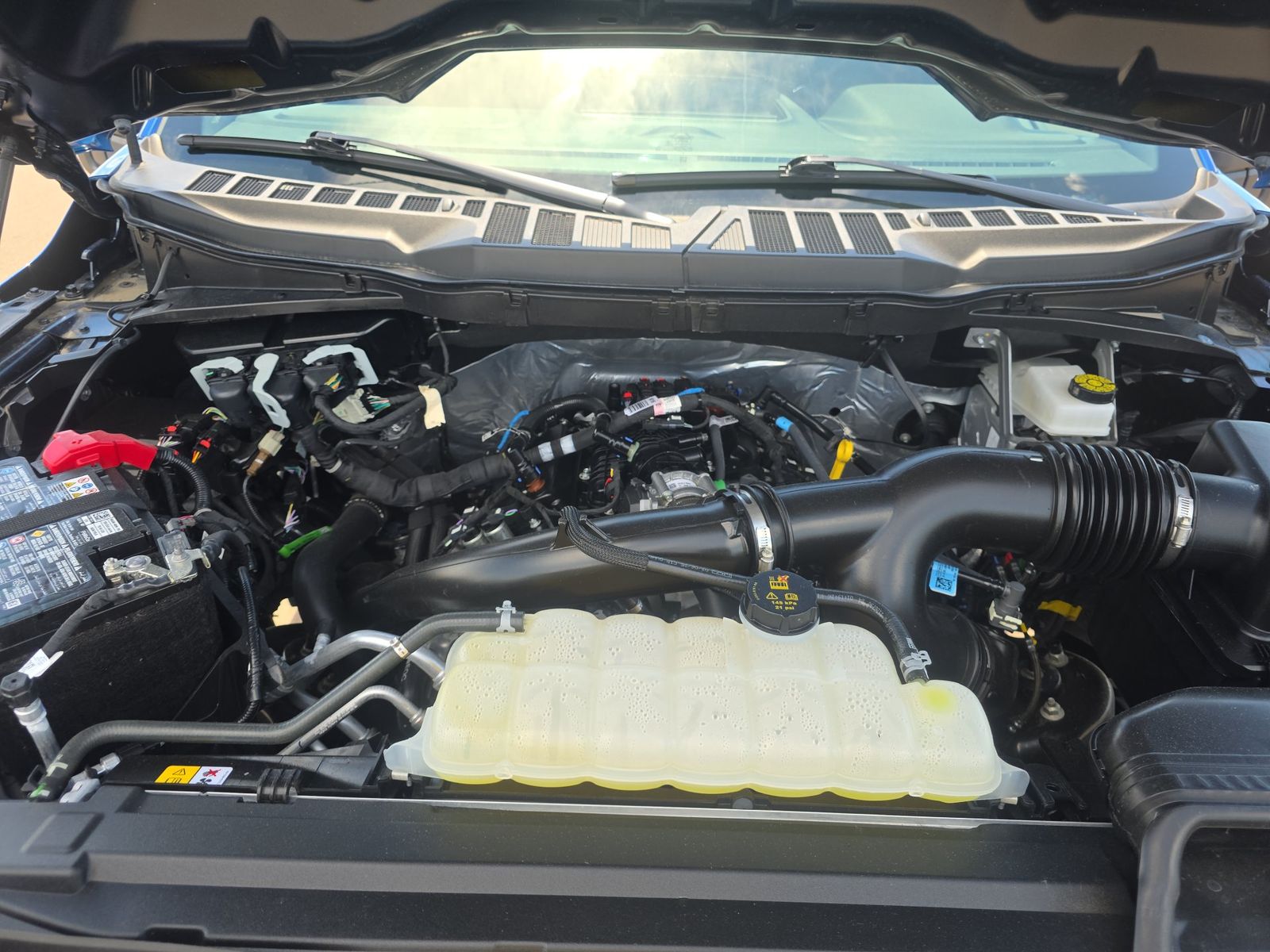 2025 Ford F-150 STX AWD