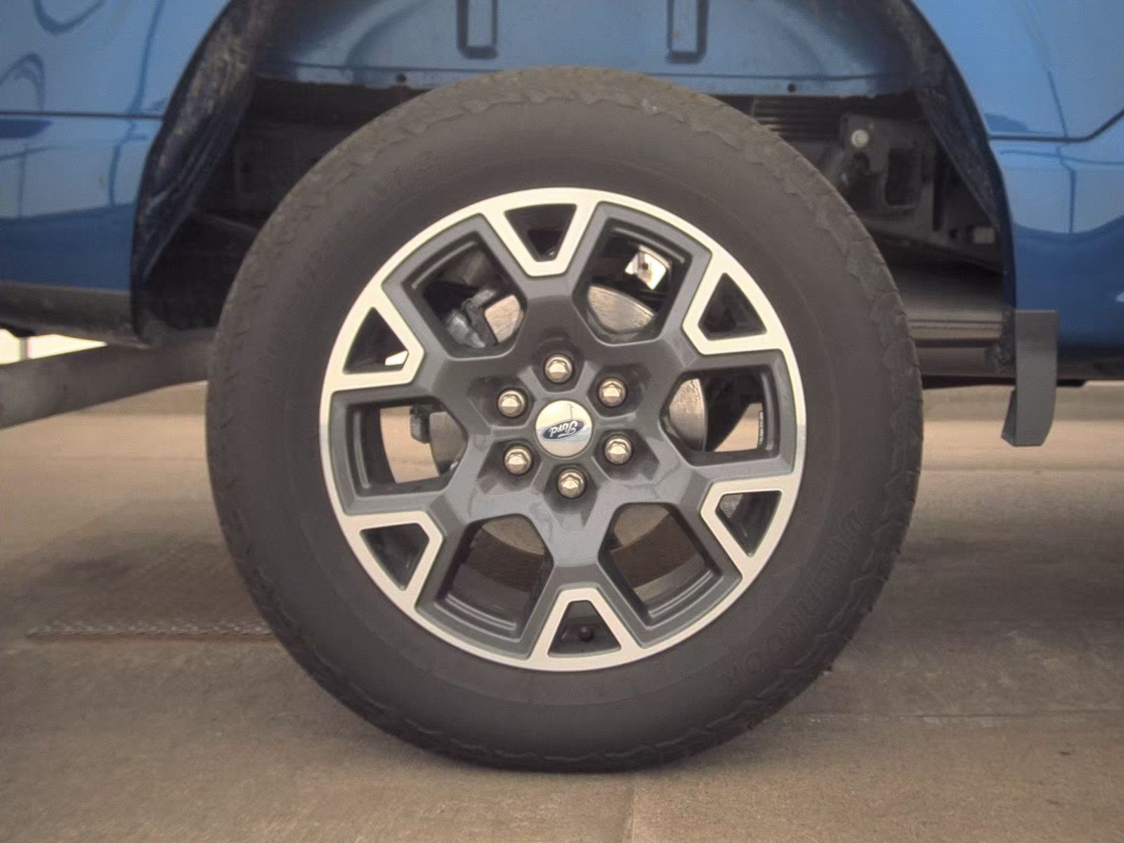 2025 Ford F-150 STX AWD