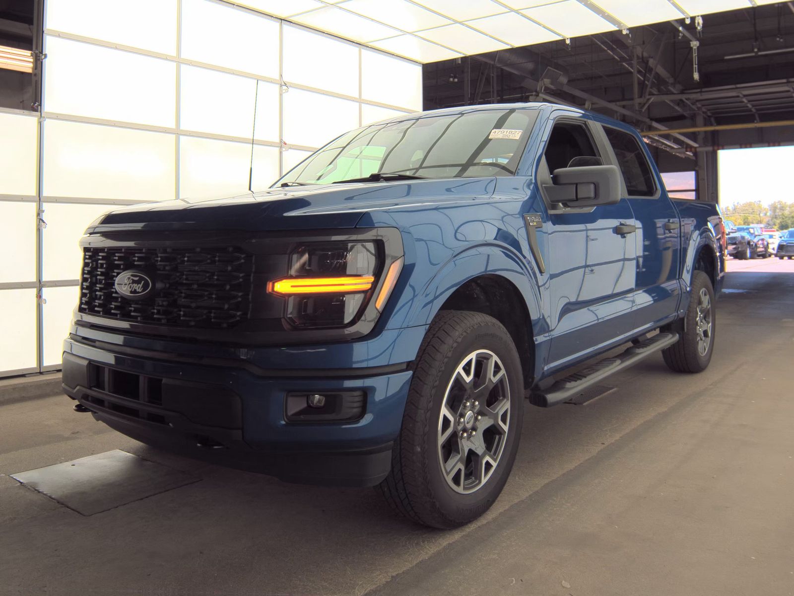 2025 Ford F-150 STX AWD