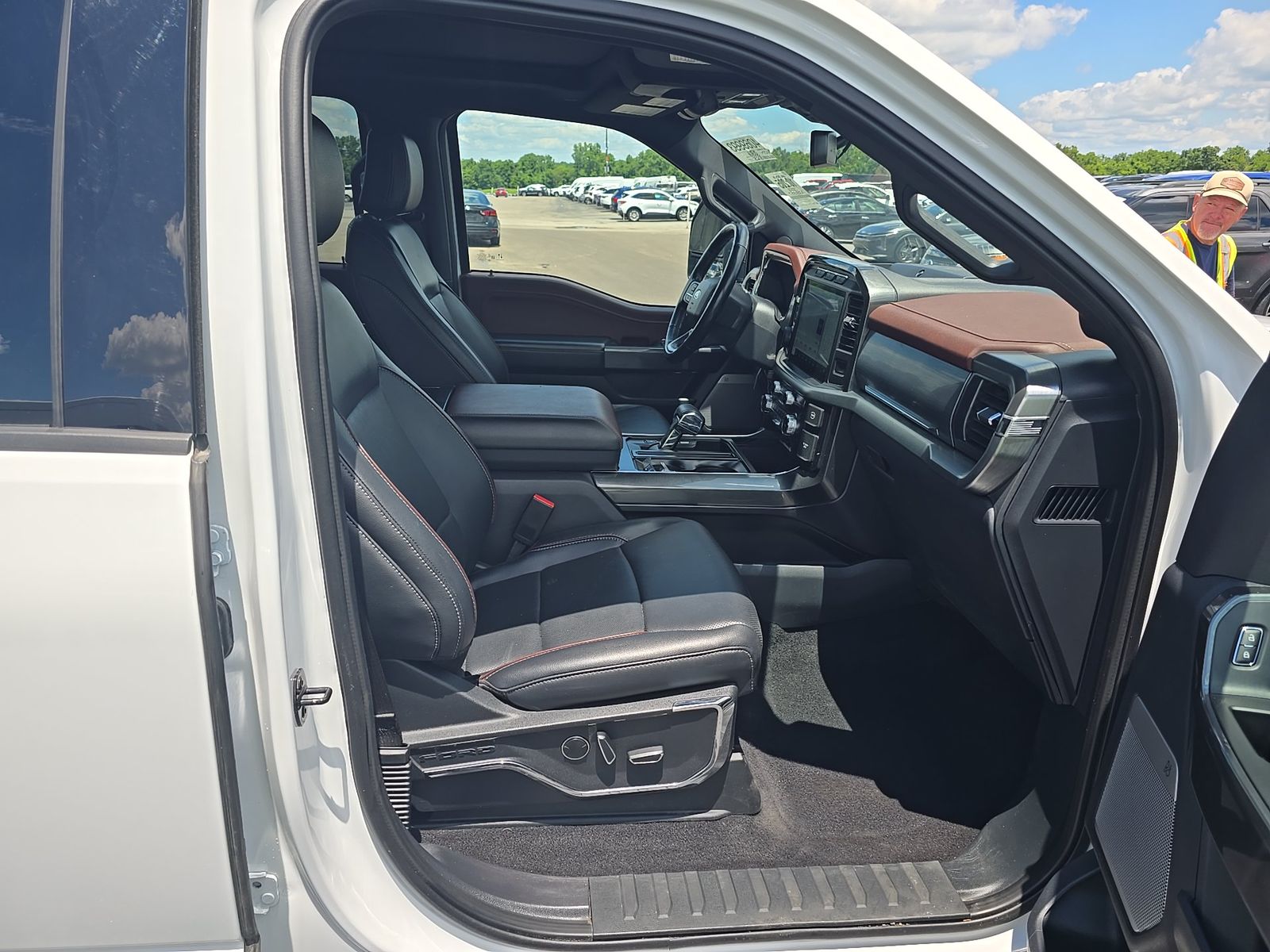 2023 Ford F-150 Hybrid Lariat AWD