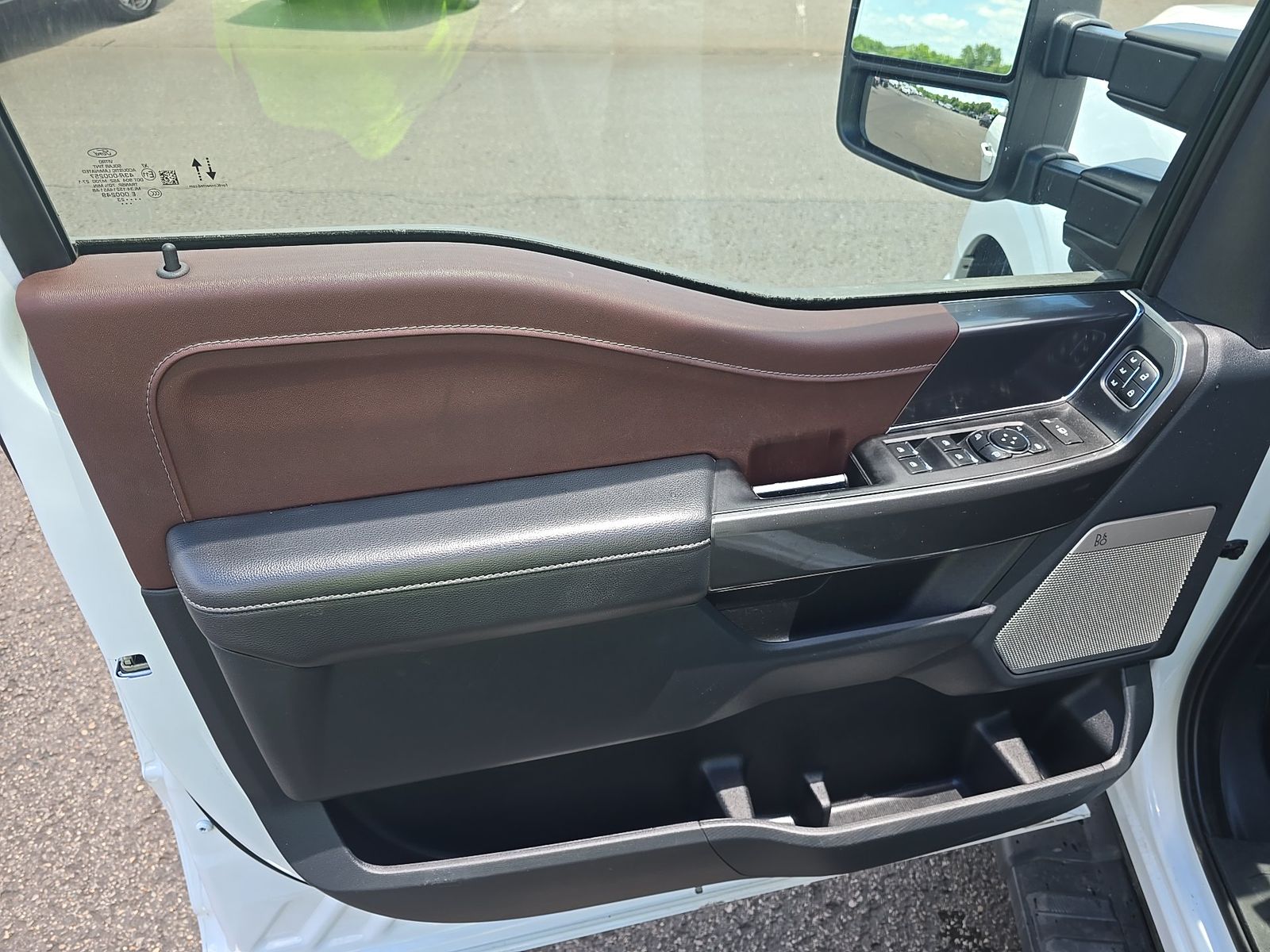 2023 Ford F-150 Hybrid Lariat AWD
