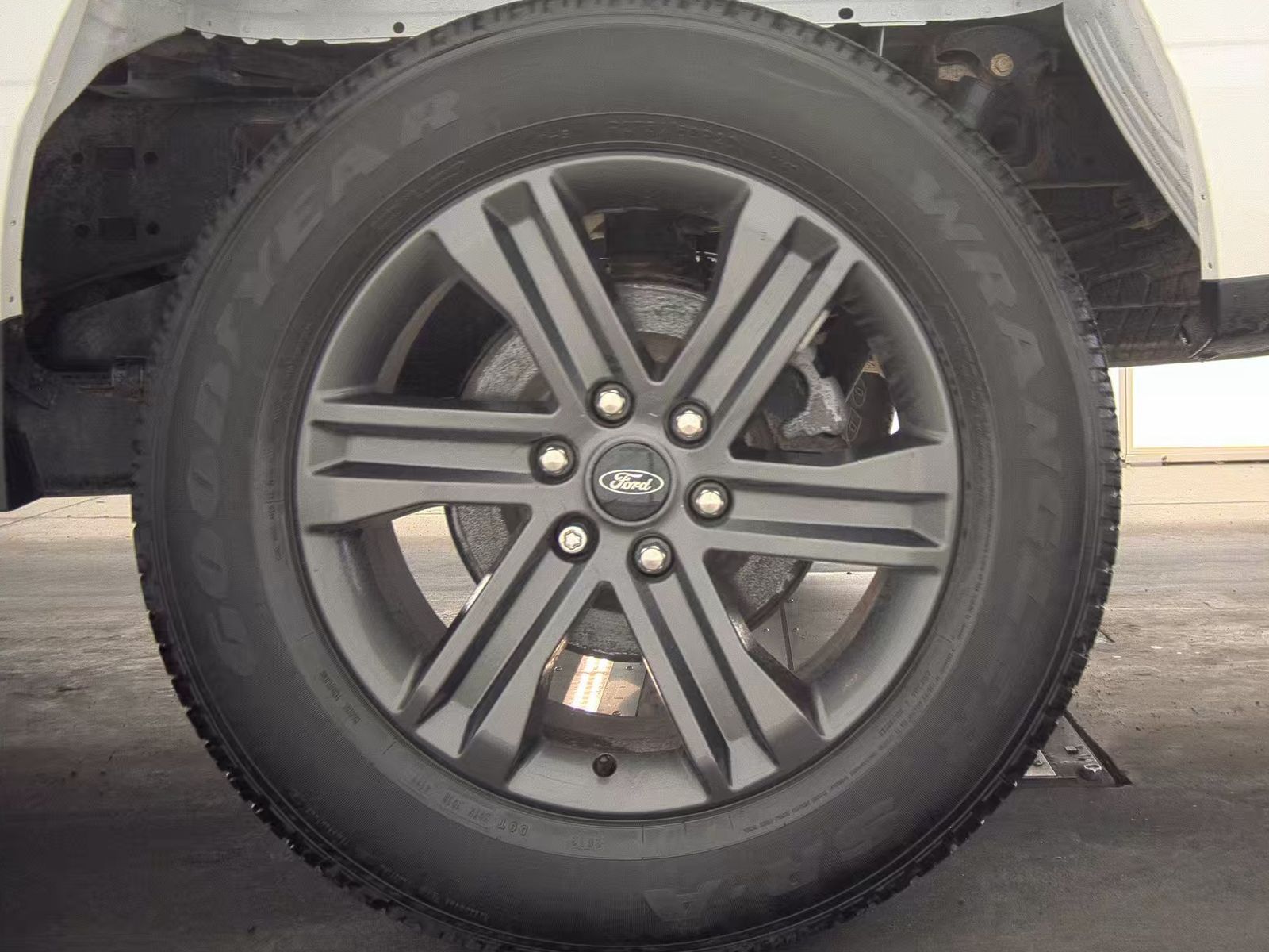 2023 Ford F-150 Hybrid Lariat AWD