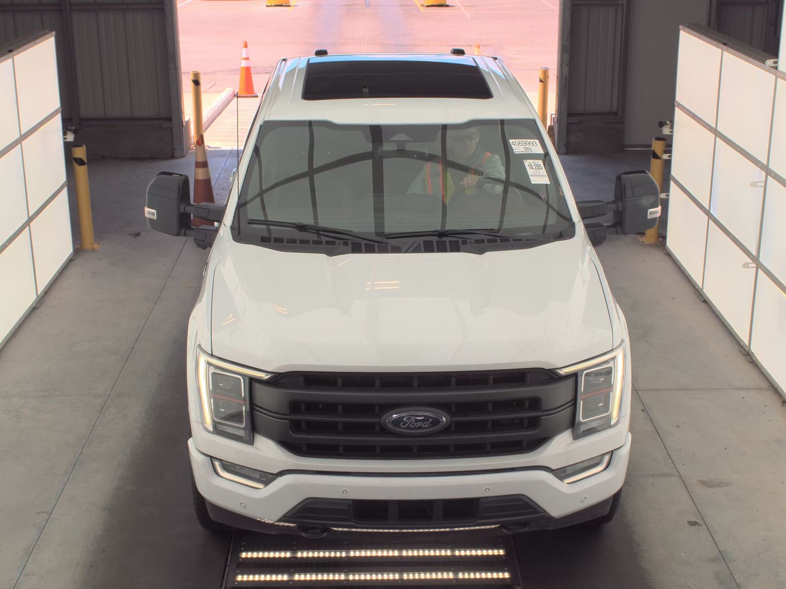 2023 Ford F-150 Hybrid Lariat AWD