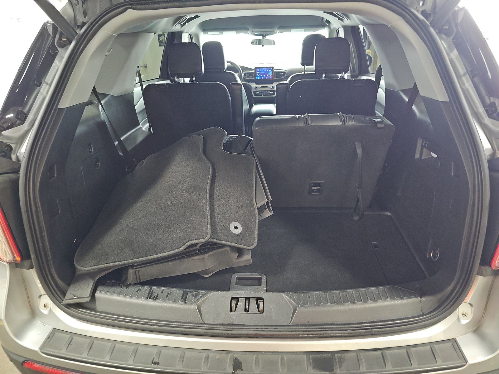 2023 Ford Explorer XLT AWD