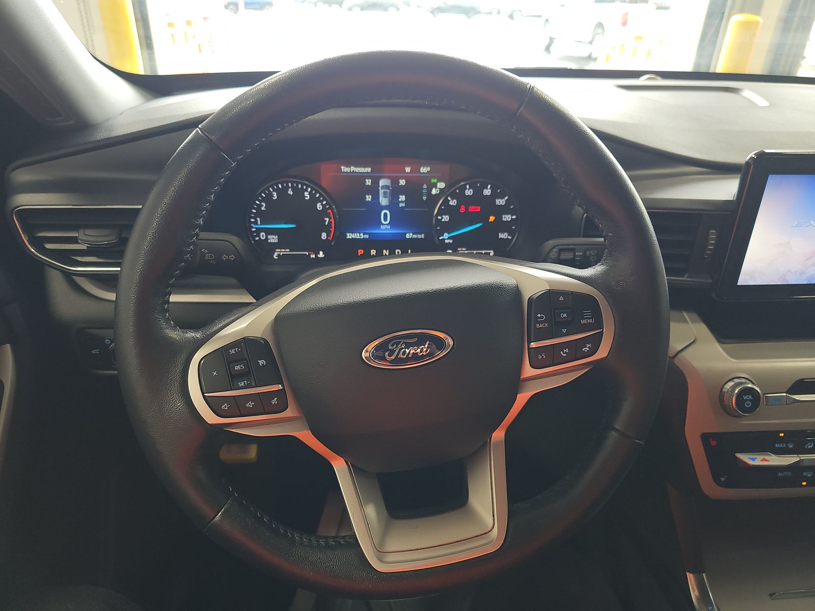 2023 Ford Explorer XLT AWD