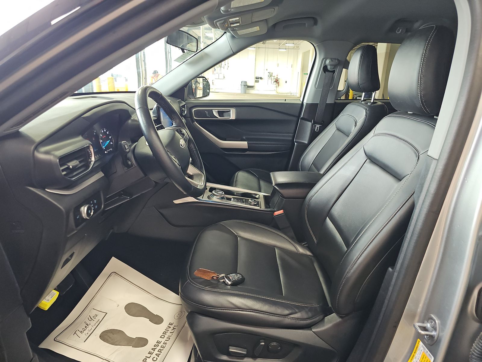 2023 Ford Explorer XLT AWD