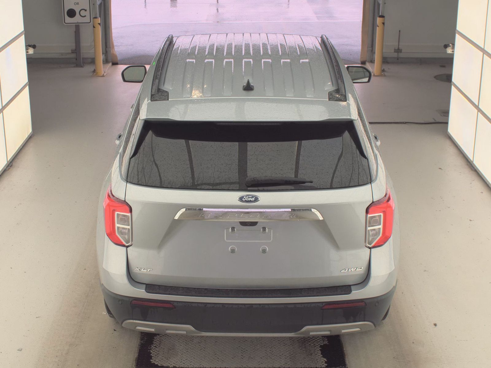 2023 Ford Explorer XLT AWD