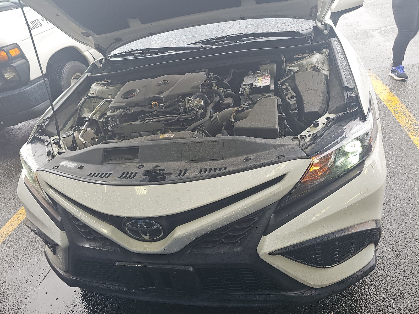 2021 Toyota Camry SE AWD