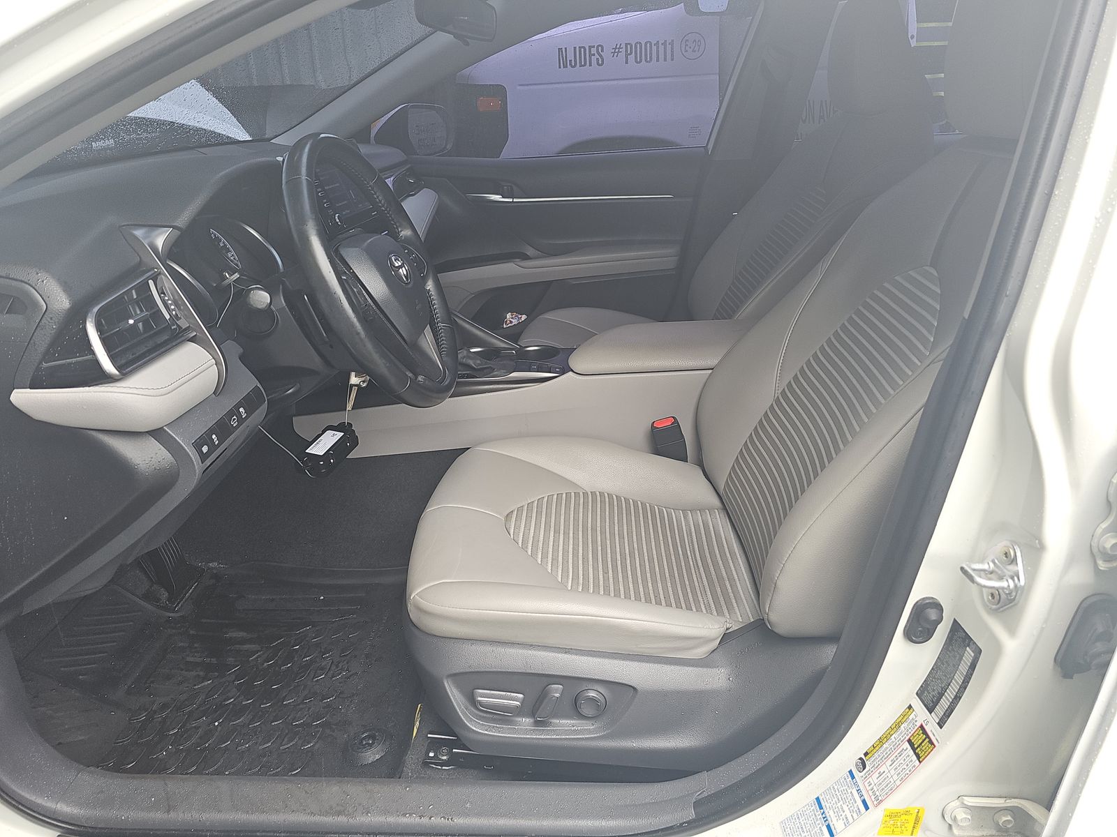 2021 Toyota Camry SE AWD