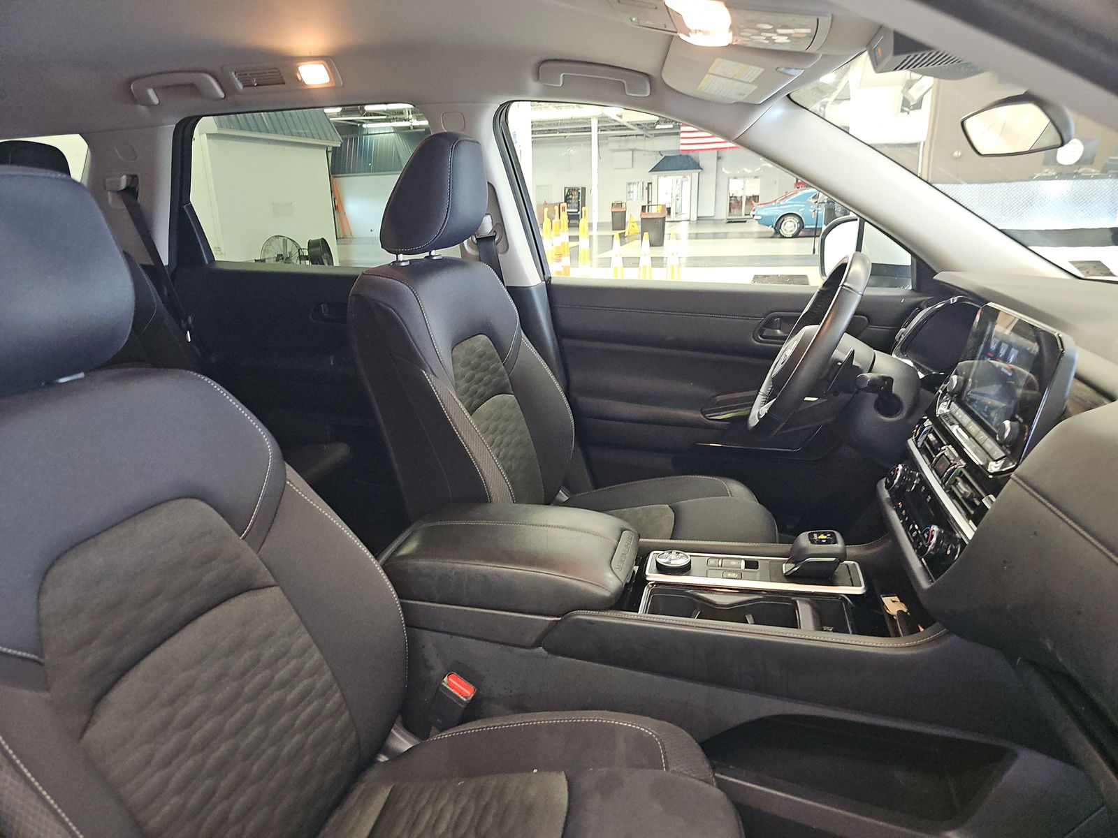 2024 Nissan Pathfinder SV AWD
