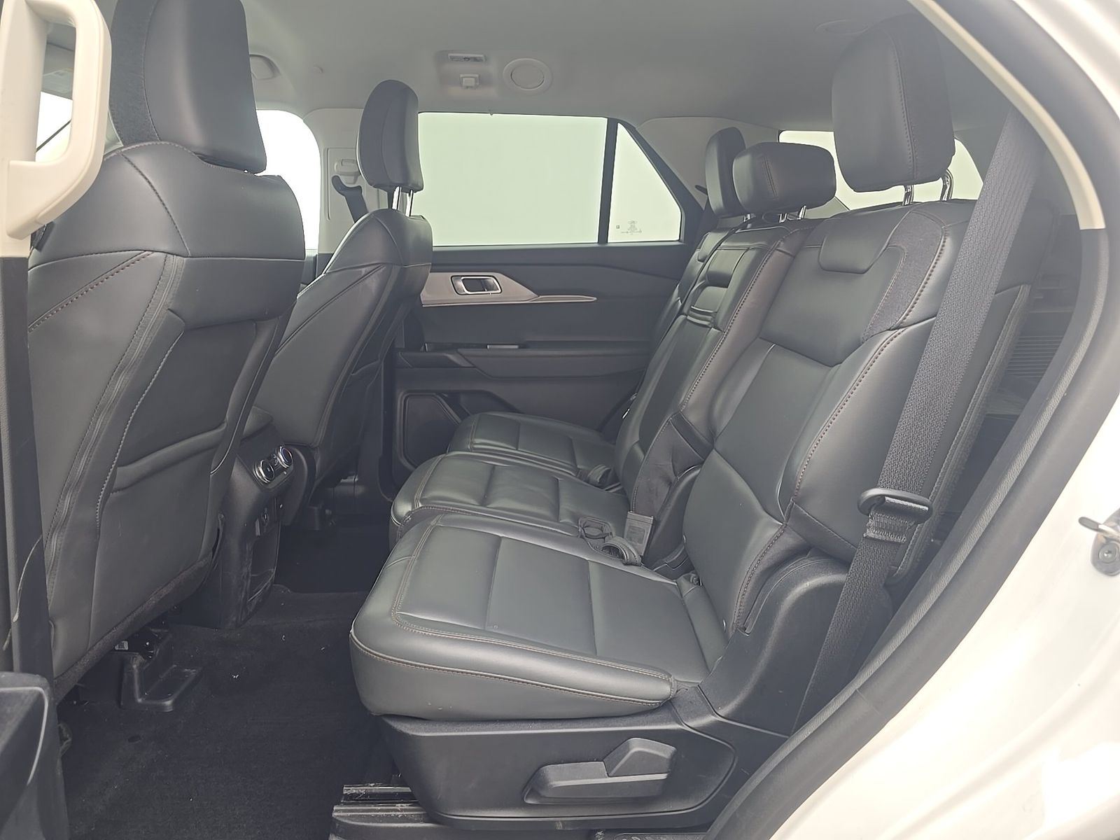 2025 Ford Explorer Active AWD