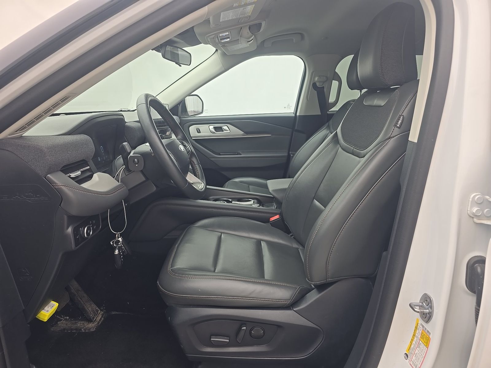 2025 Ford Explorer Active AWD