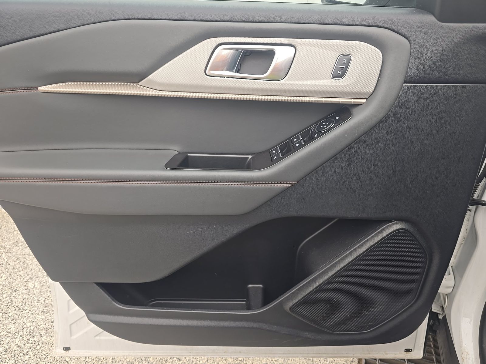 2025 Ford Explorer Active AWD