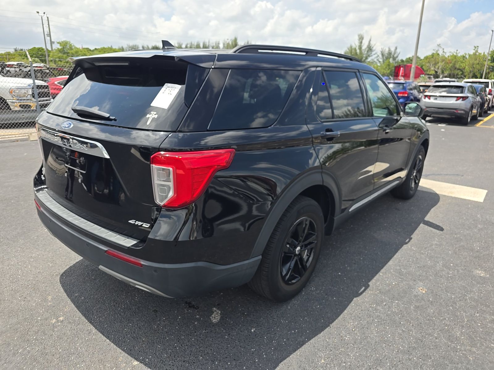 2023 Ford Explorer XLT AWD