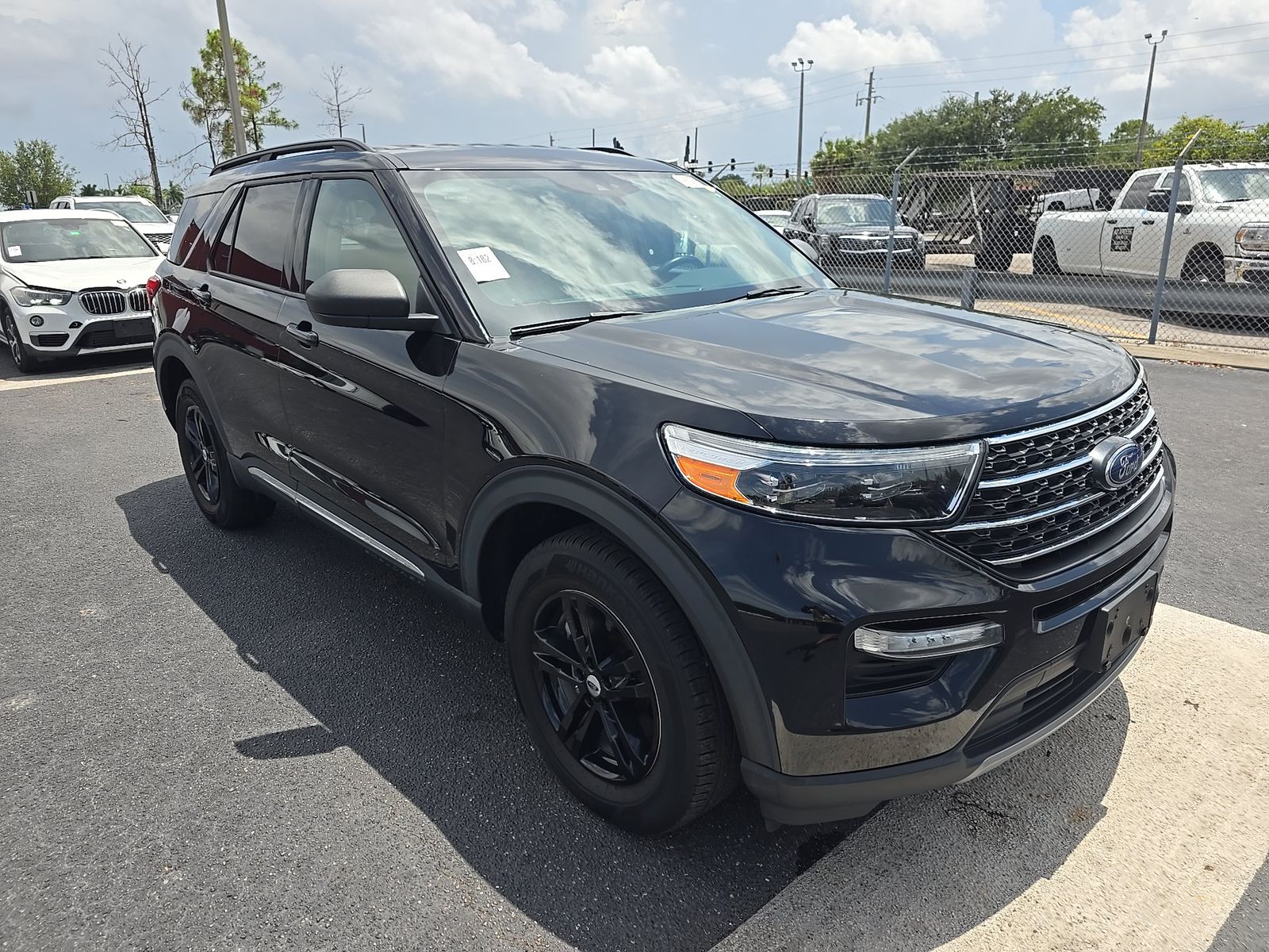 2023 Ford Explorer XLT AWD