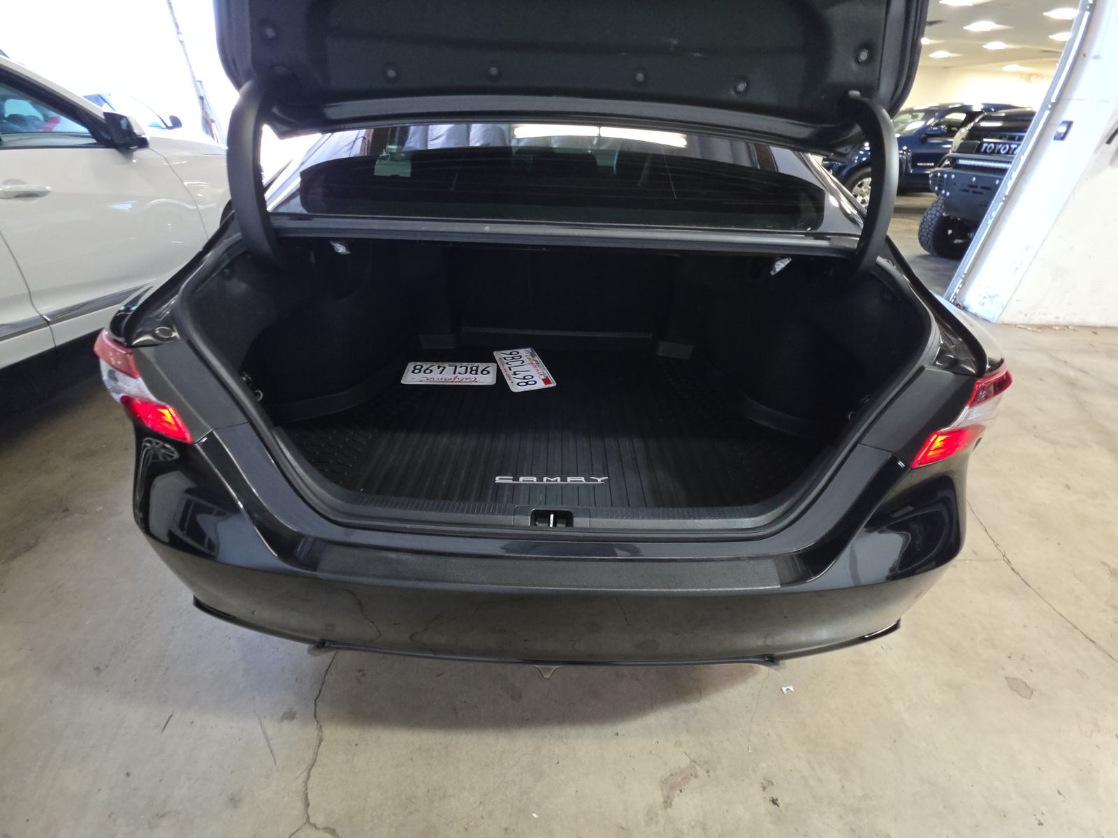 2022 Toyota Camry SE Nightshade FWD