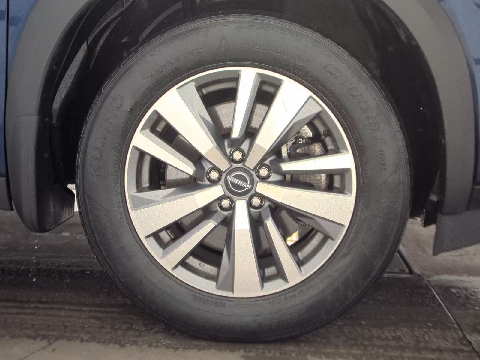 2023 Nissan Pathfinder SL AWD