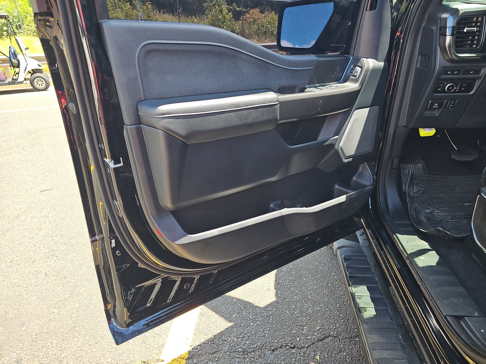 2024 Ford F-150 Hybrid Lariat AWD