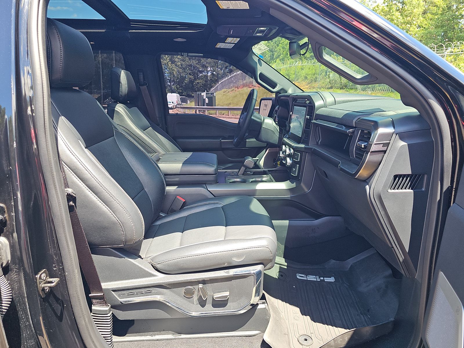 2024 Ford F-150 Hybrid Lariat AWD