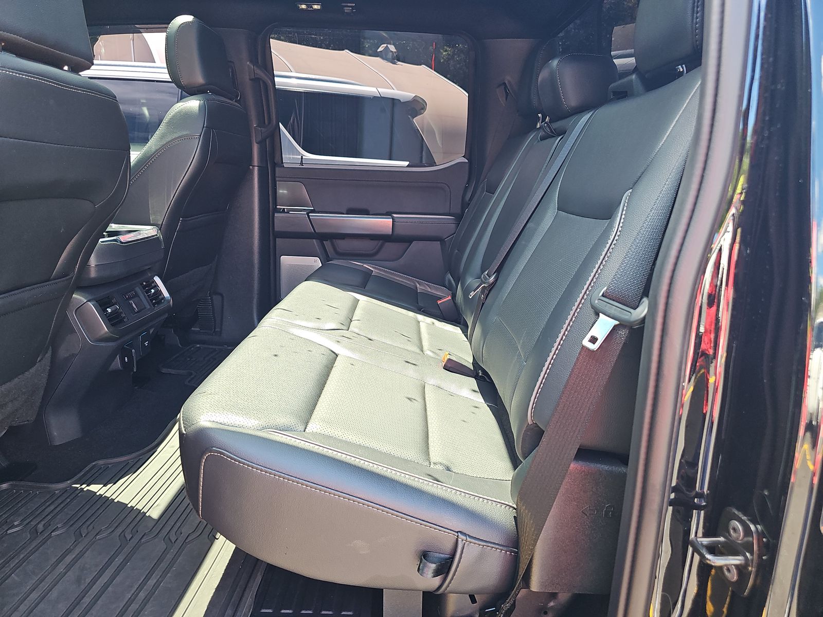 2024 Ford F-150 Hybrid Lariat AWD