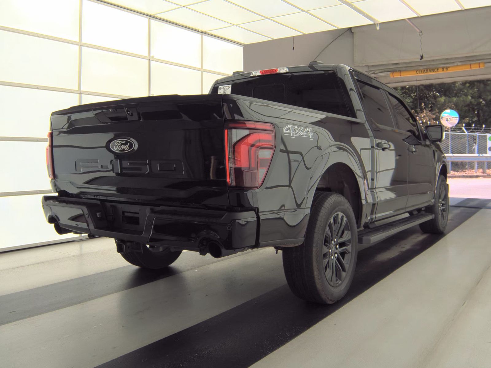 2024 Ford F-150 Hybrid Lariat AWD