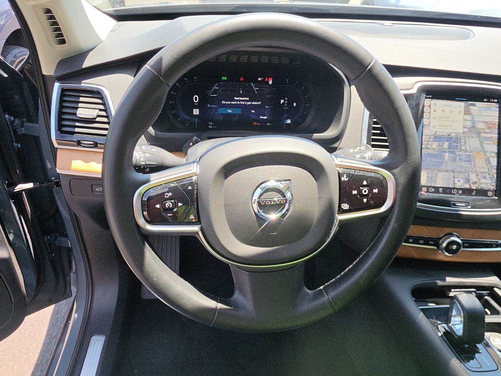 2023 Volvo XC90 B6 Plus AWD