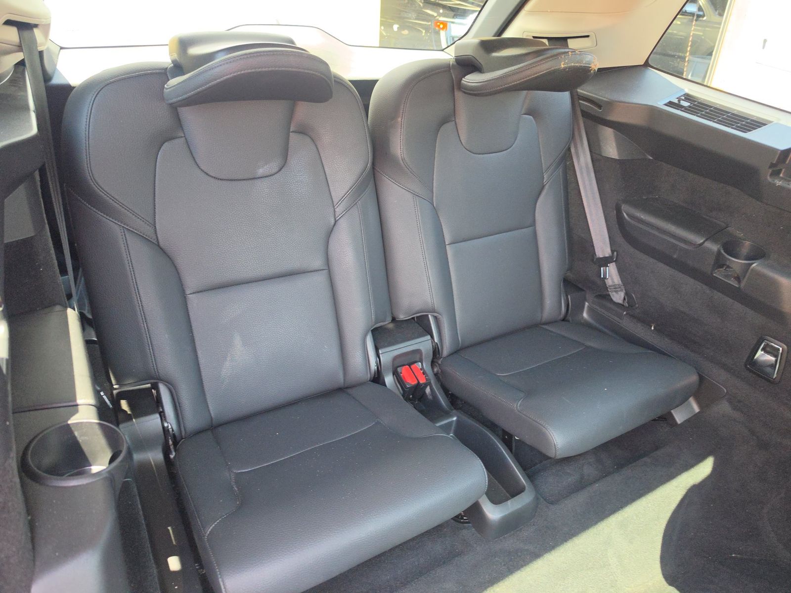 2023 Volvo XC90 B6 Plus AWD