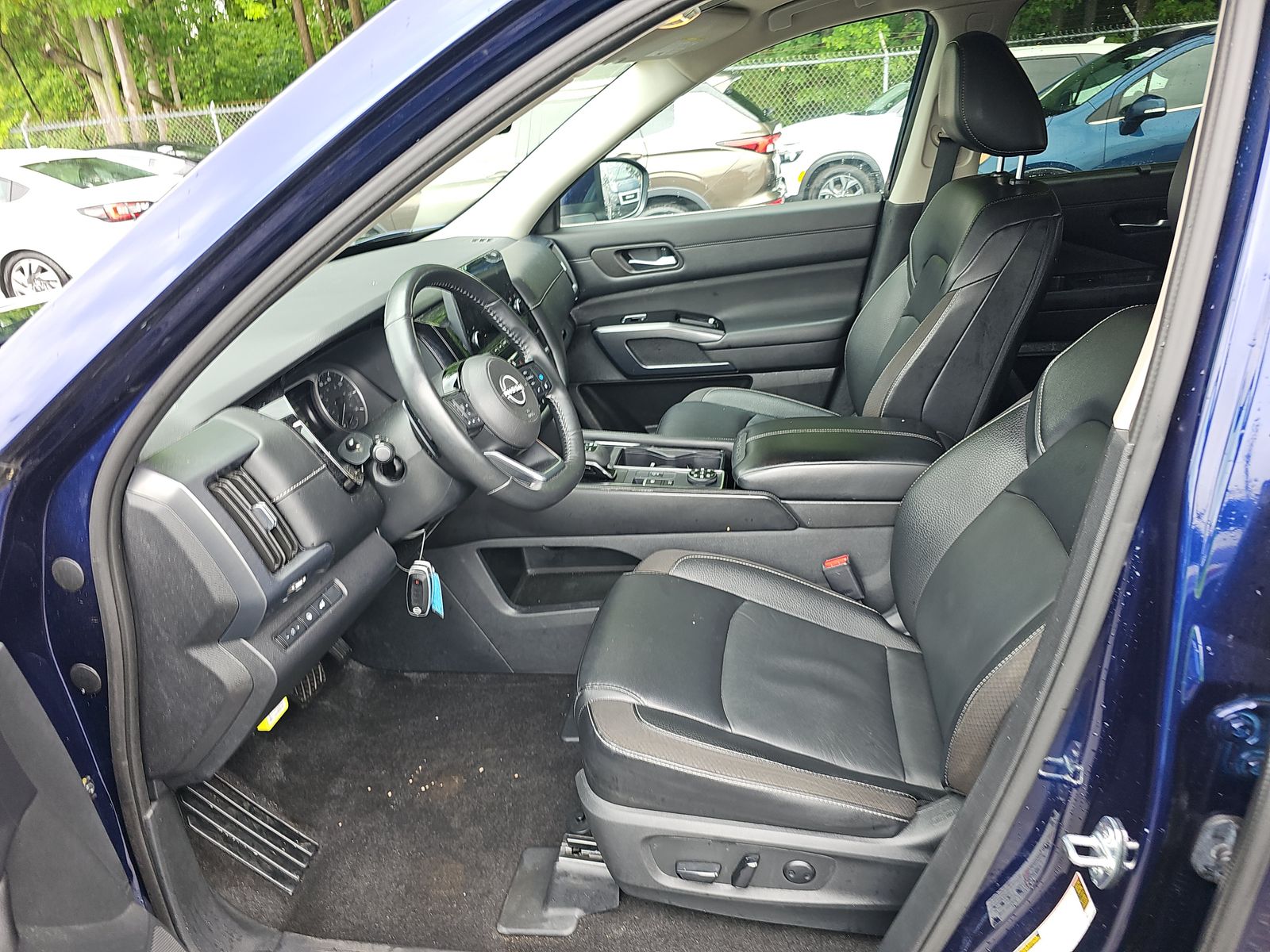 2023 Nissan Pathfinder SL AWD