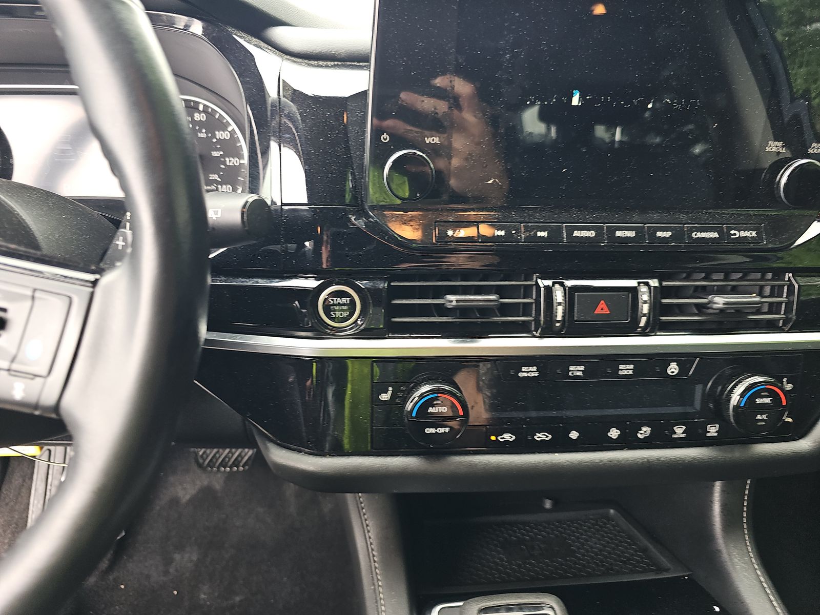 2023 Nissan Pathfinder SL AWD
