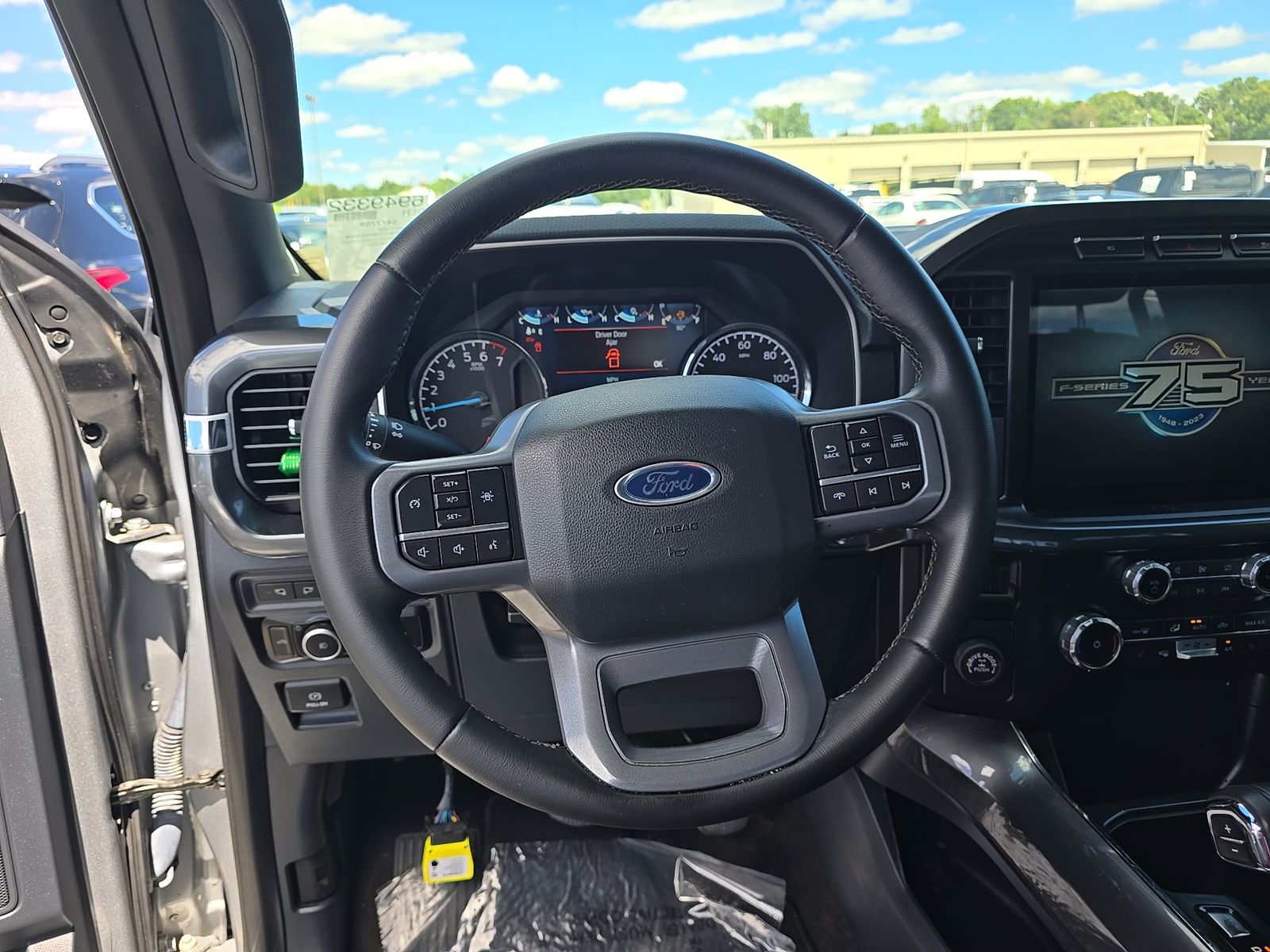 2023 Ford F-150 XLT RWD