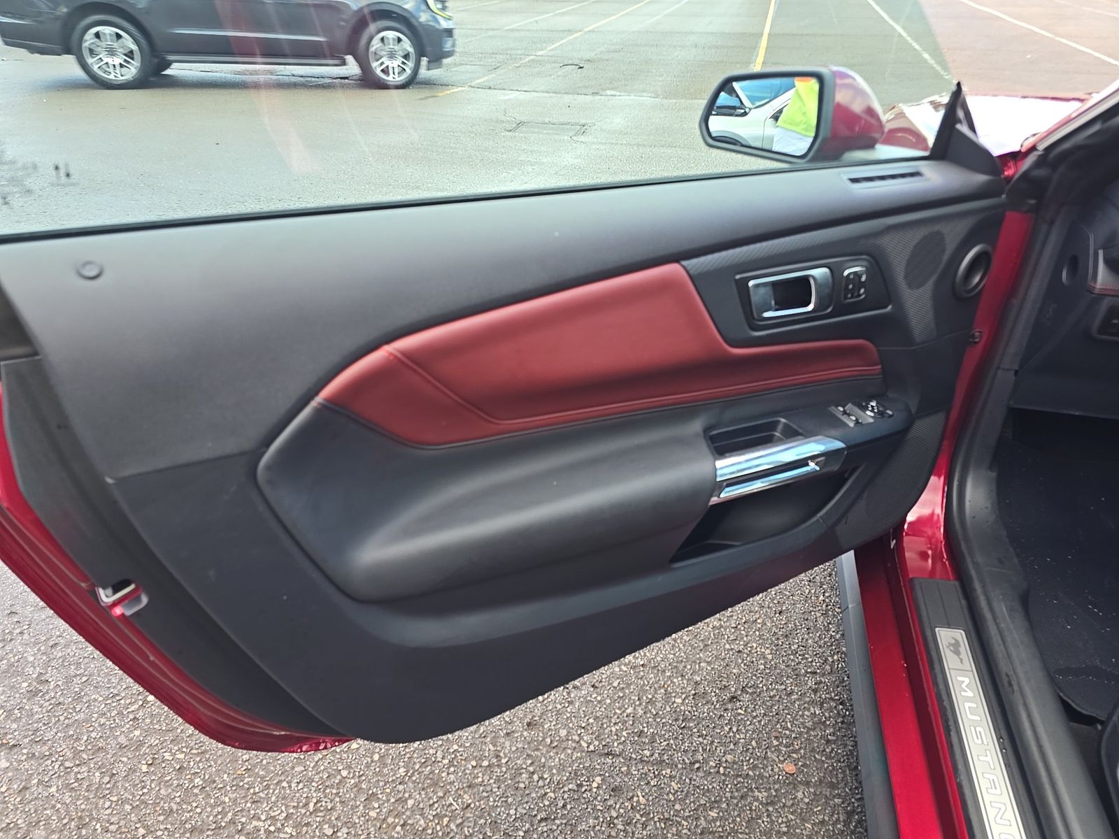 2025 Ford Mustang EcoBoost Premium RWD