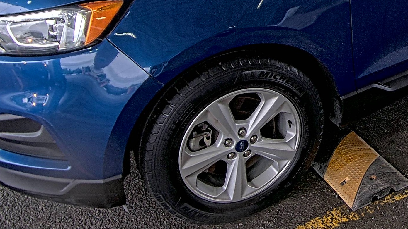 2020 Ford Edge SE AWD