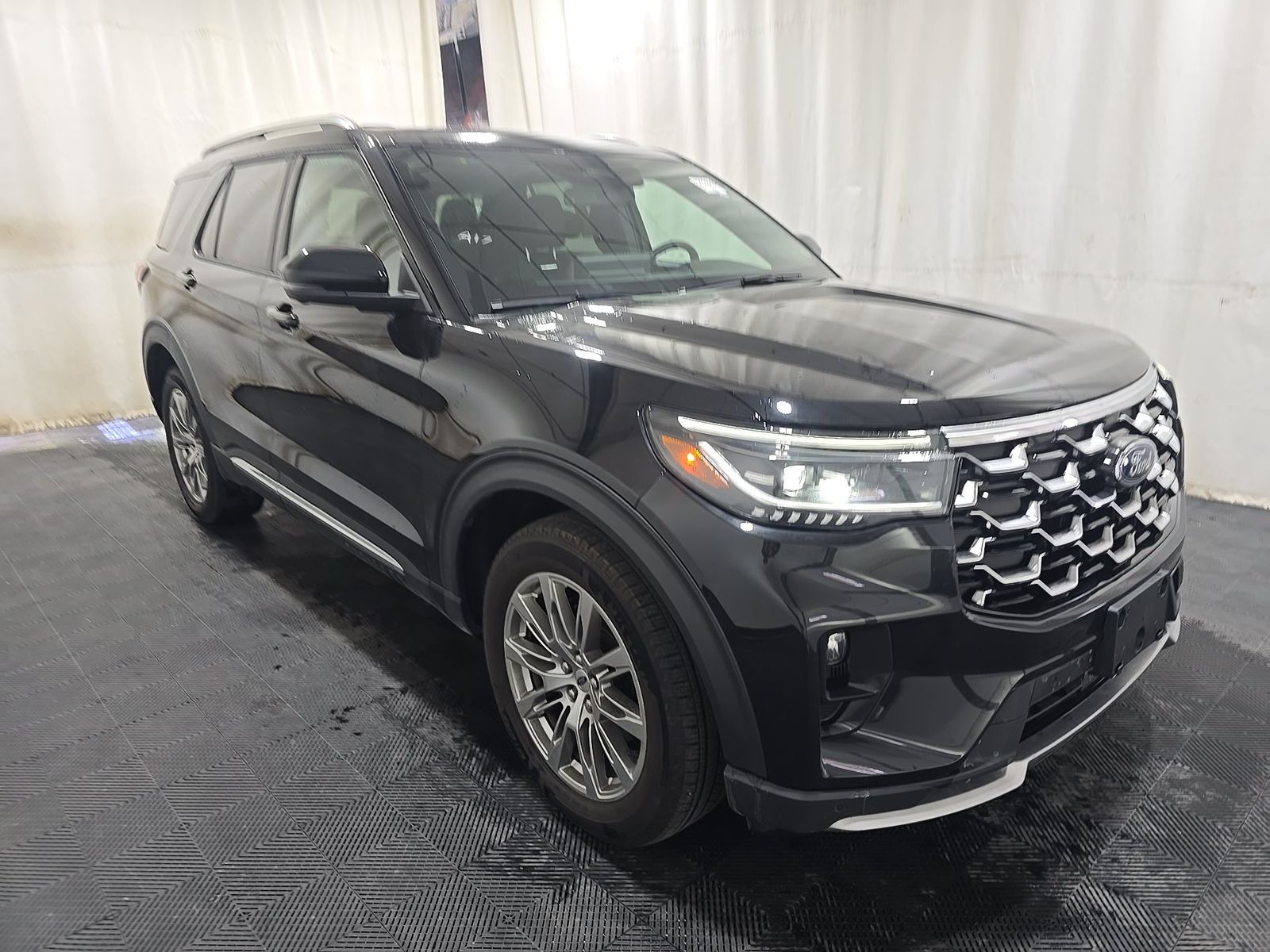 2026 Ford Explorer Platinum AWD