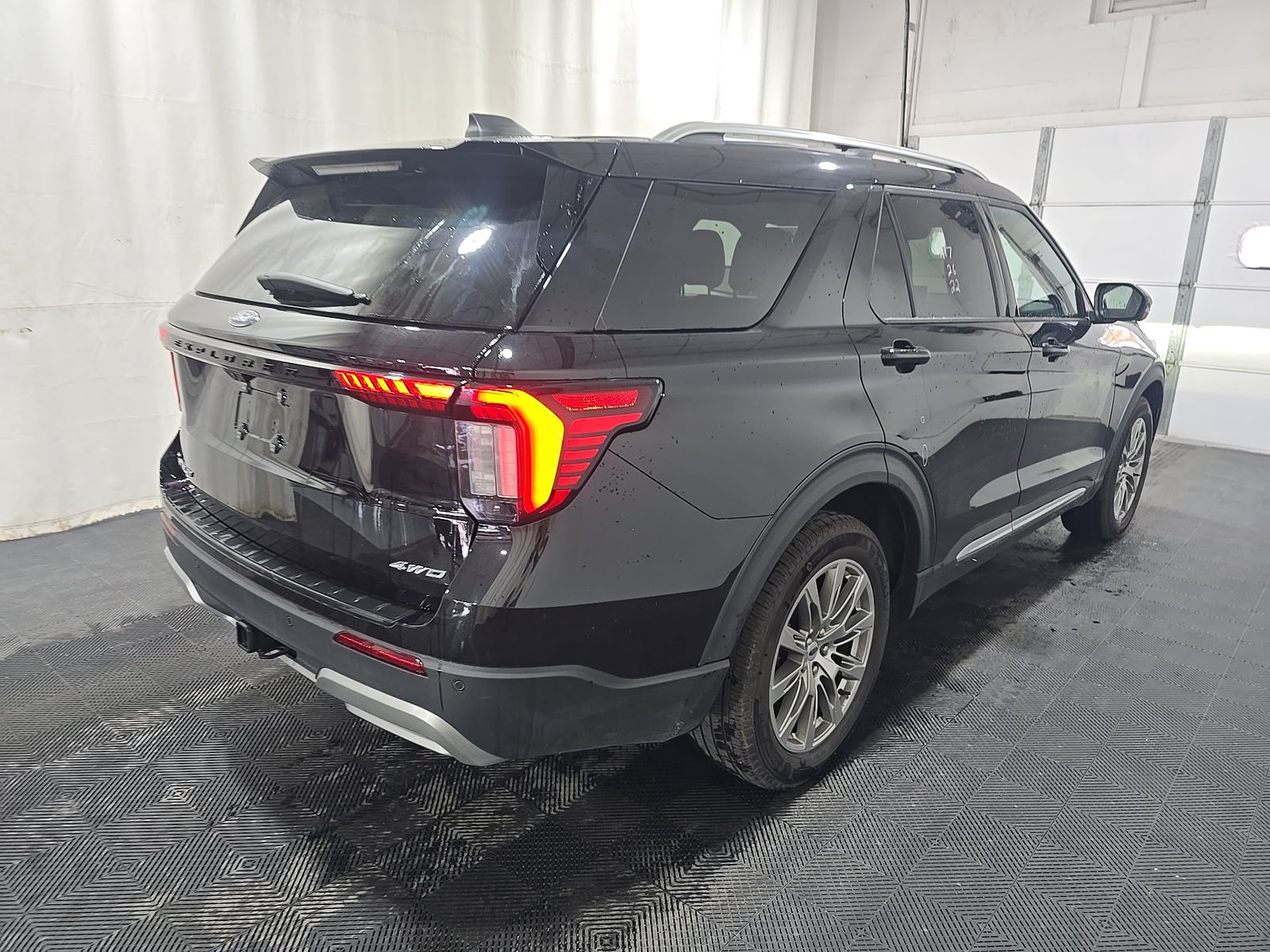 2026 Ford Explorer Platinum AWD