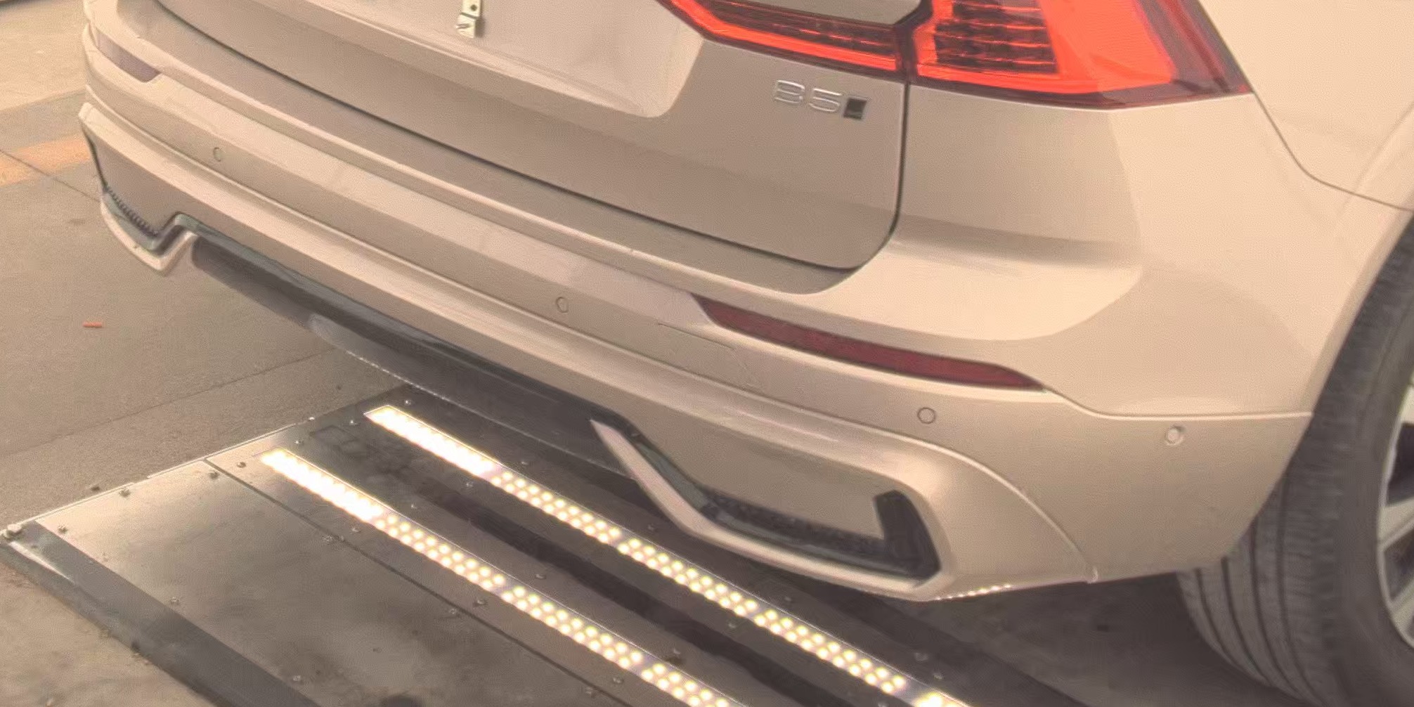 2025 Volvo XC60 B5 Plus AWD