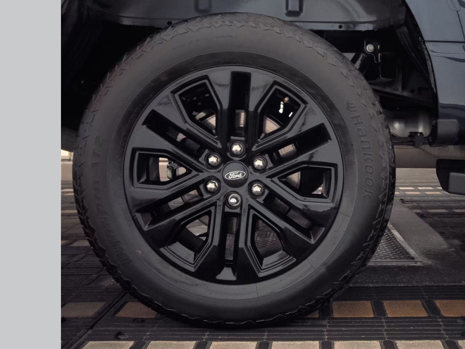 2024 Ford F-150 Hybrid Lariat AWD