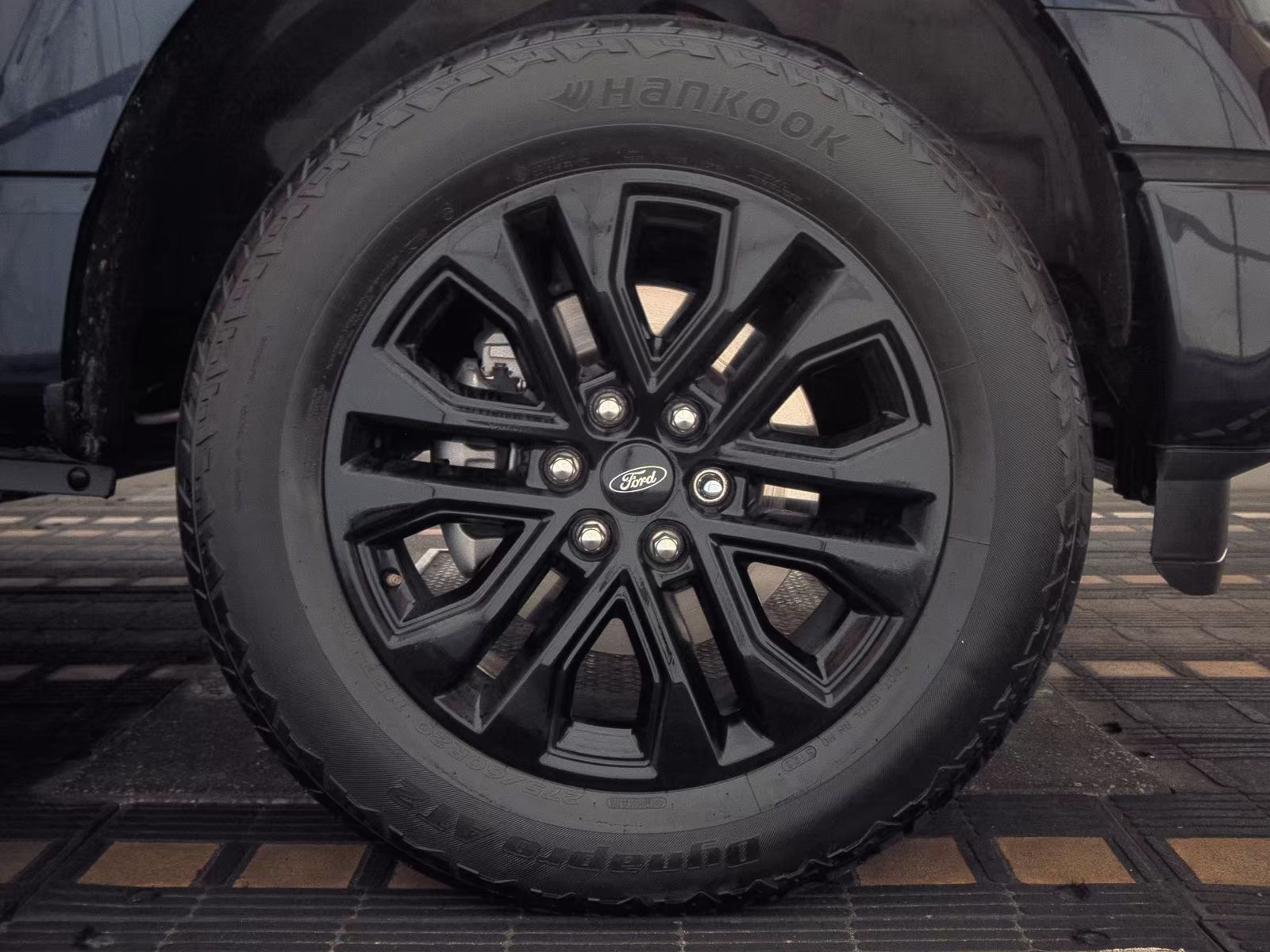 2024 Ford F-150 Hybrid Lariat AWD