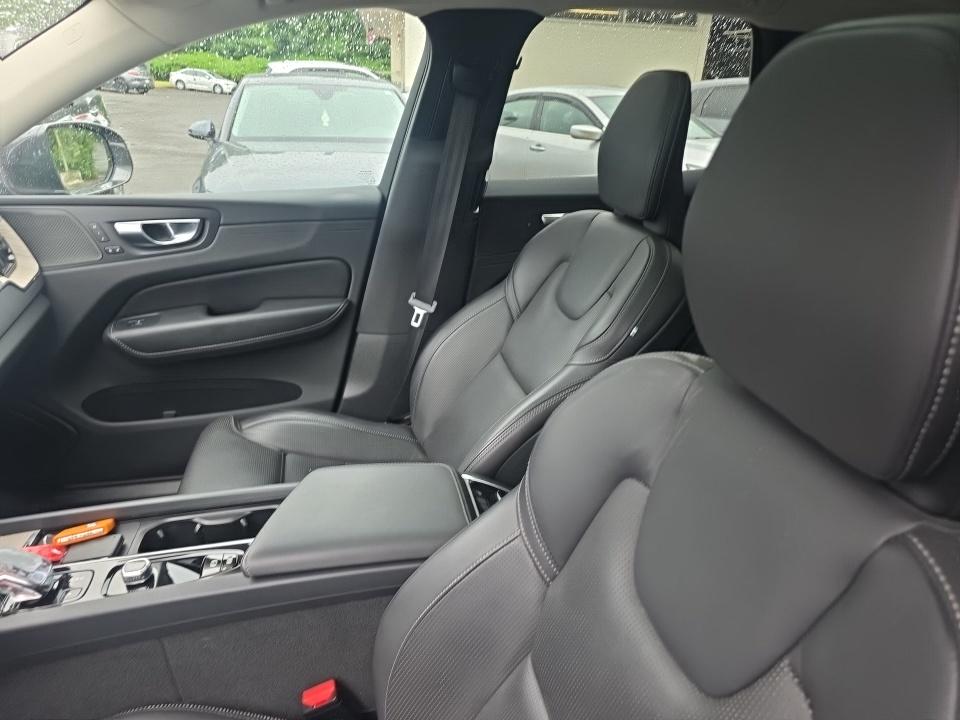 2022 Volvo XC60 B5 Inscription AWD