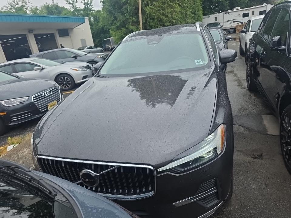 2022 Volvo XC60 B5 Inscription AWD
