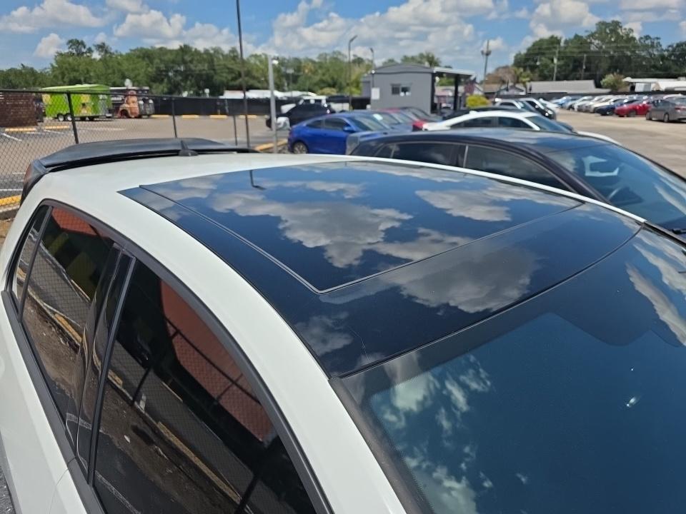 2021 Volkswagen Golf GTI 2.0T SE FWD