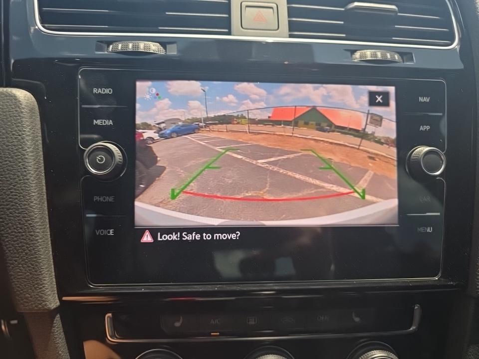 2021 Volkswagen Golf GTI 2.0T SE FWD