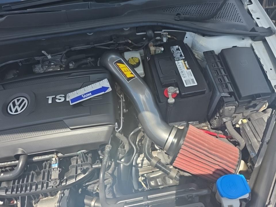2021 Volkswagen Golf GTI 2.0T SE FWD