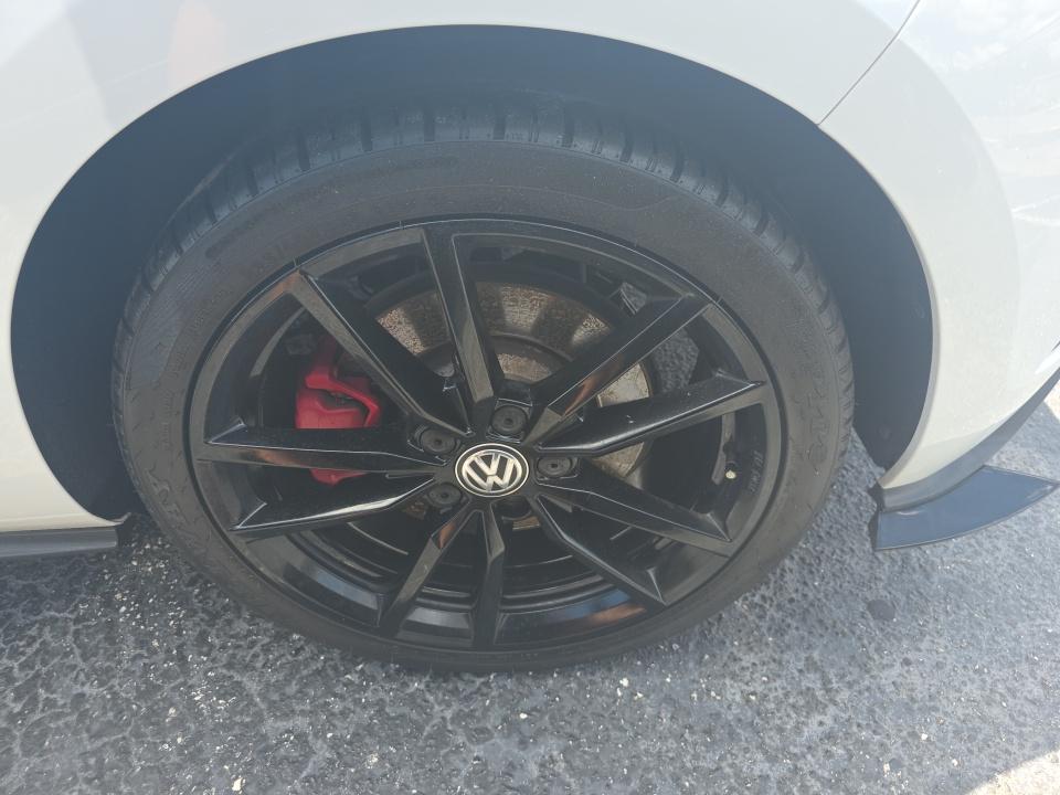 2021 Volkswagen Golf GTI 2.0T SE FWD