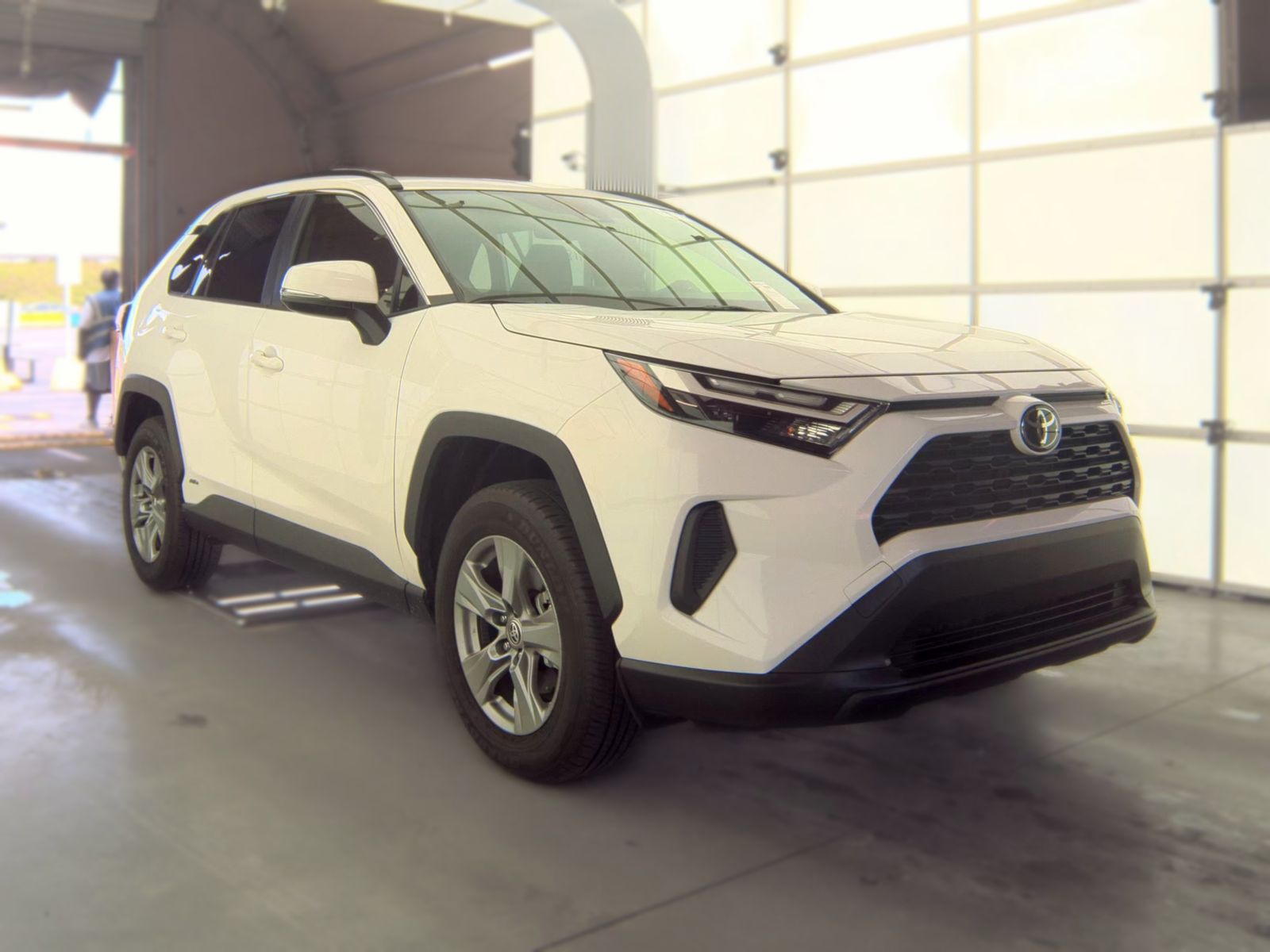 2025 Toyota RAV4 Hybrid XLE AWD