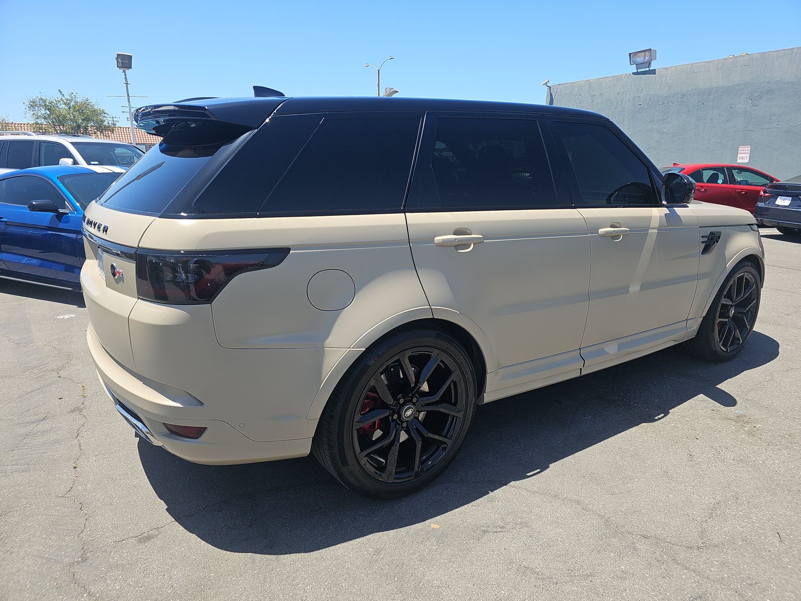 2022 Land Rover Range Rover Sport SVR Carbon Edition AWD