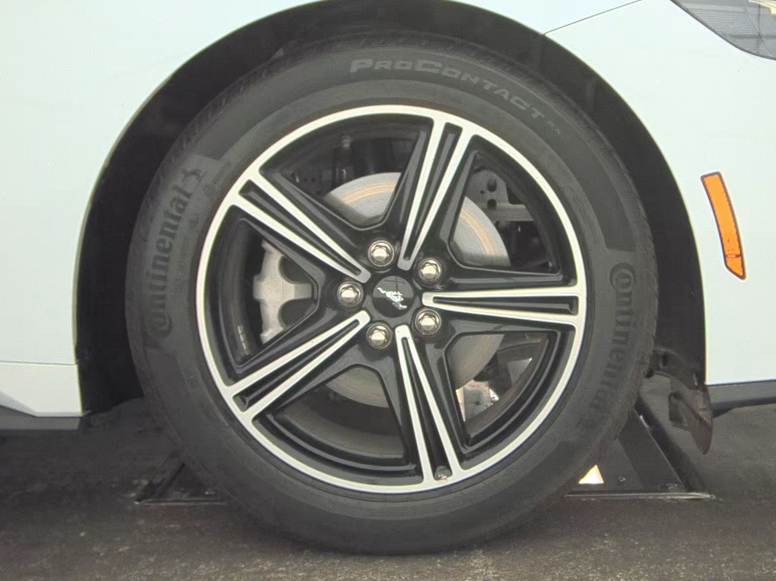 2025 Ford Mustang EcoBoost Premium RWD