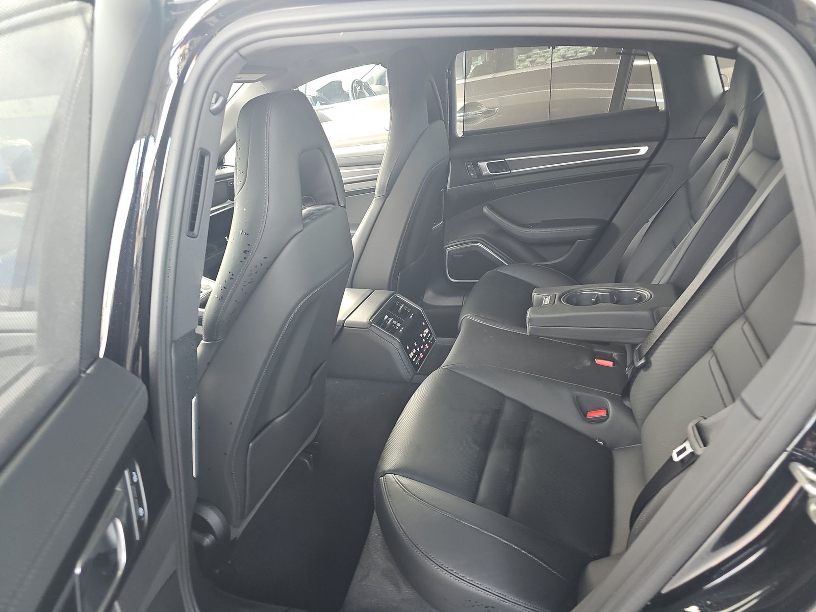 2023 Porsche Panamera Platinum Edition RWD