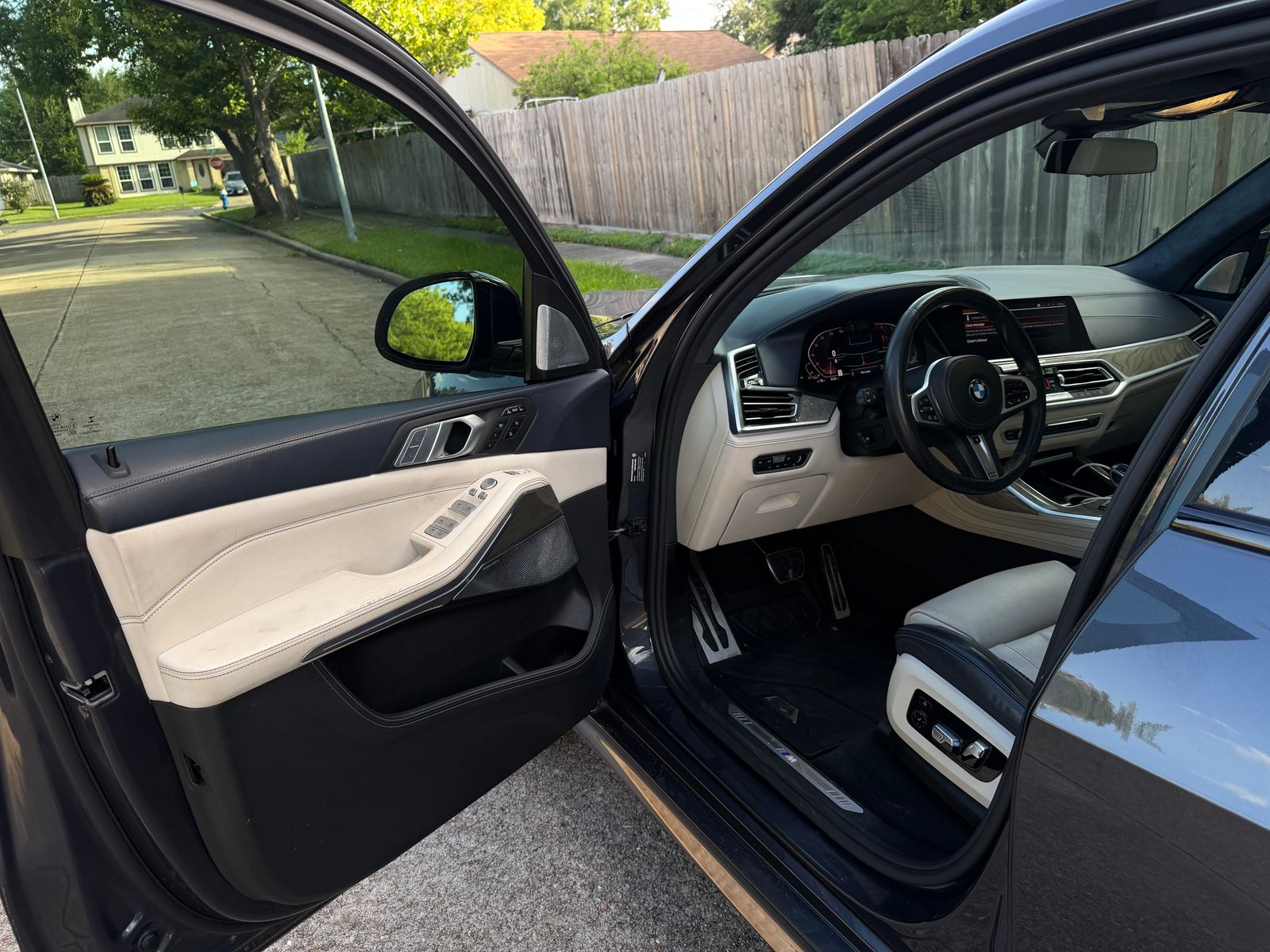 2019 BMW X7 xDrive50i AWD