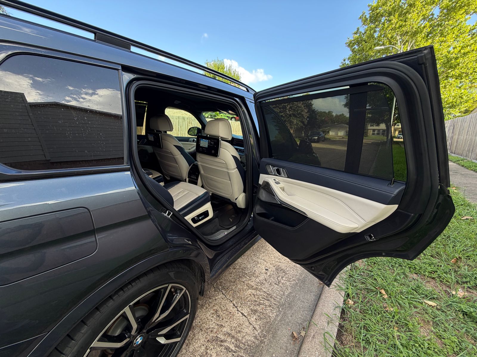 2019 BMW X7 xDrive50i AWD